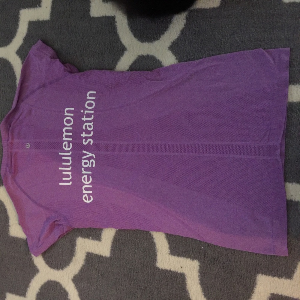 Lululemon define tee
